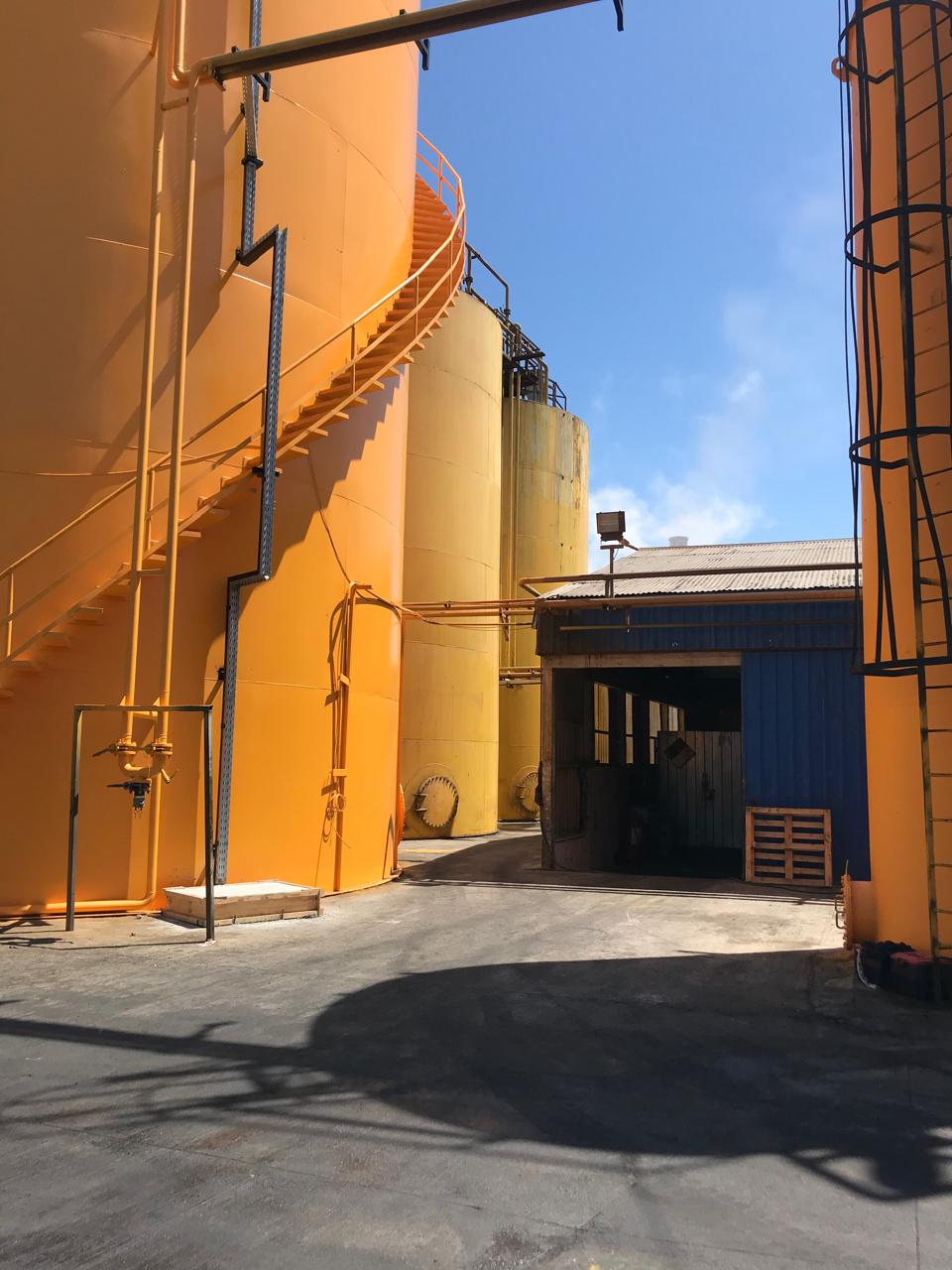 GRANALLADO Y APLICACIÓN DE PINTURA EPÓXICA