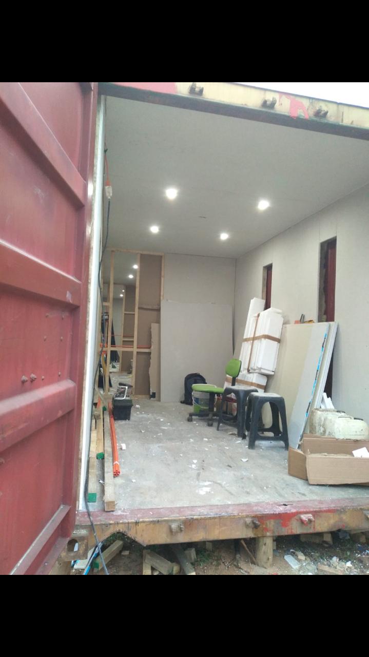 CONSTRUCCIÓN DE LOCALES Y REPARACIONES